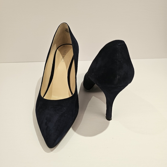 Nine West navy suede heel pumps shoes in size 10M US - Picture 4 of 8